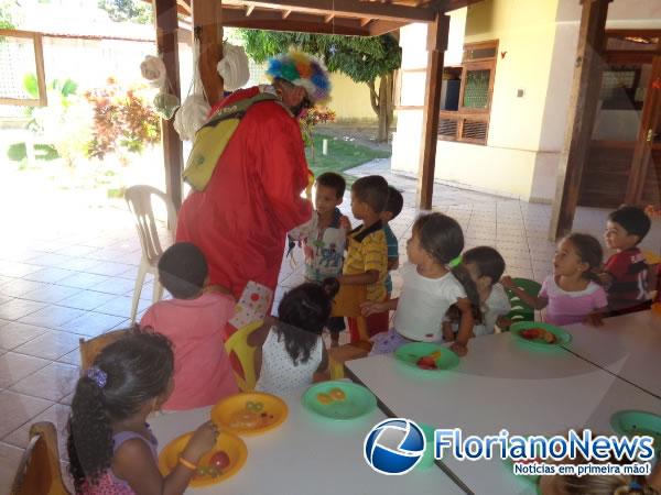 Rotary Clube de Bar&atilde;o de Graja&uacute; faz festa para crian&ccedil;as da Funda&ccedil;&atilde;o Pavel.(Imagem:FlorianoNews)