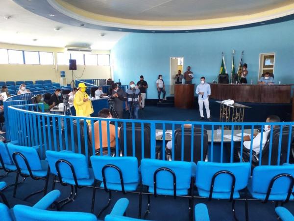 Em Floriano, retomada da economia será em três fases; bares e restaurantes abrem por último
