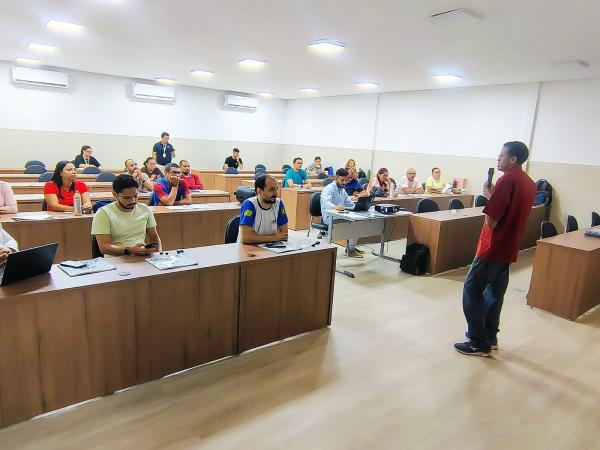Seduc inicia formação em xadrez para professores de 50 escolas de tempo integral do Piauí