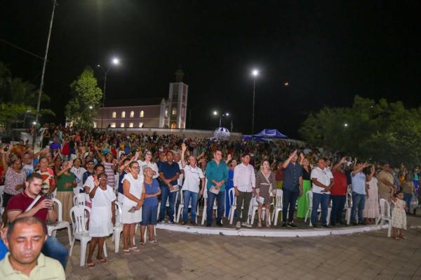  Ciro Nogueira participa do tradicional festejo de S&atilde;o Miguel Arcanjo(Imagem:Ascom)