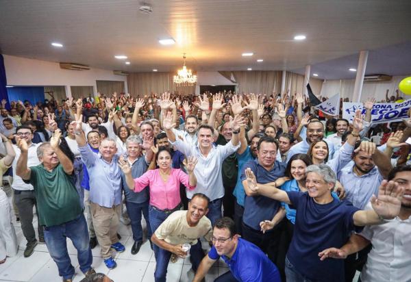 Com Joel nos braços do povo e Ciro ovacionado, multidão recebe pré-candidatos na zona Norte