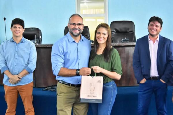 C&acirc;mara Municipal de Floriano oferece caf&eacute; da manh&atilde; em homenagem ao Dia da Mulher.(Imagem:CMF)